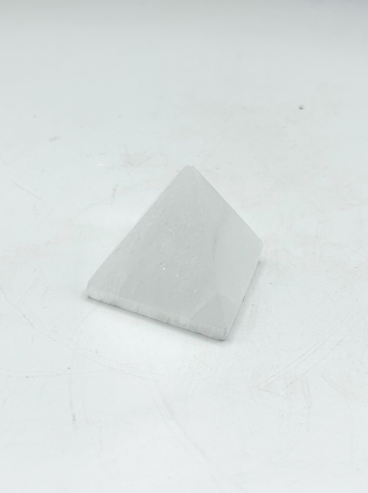 5cm Selenite Pyramids (20 pcs)