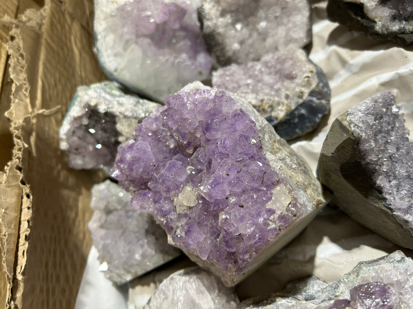 Amethyst Cut Base (Case)