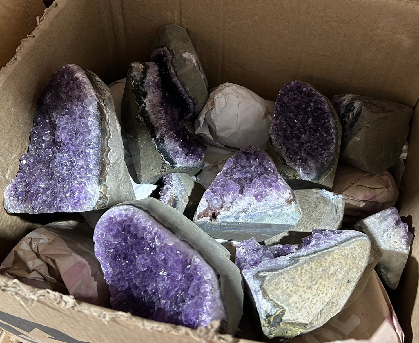 A-Grade Amethyst Cut Base (Case)