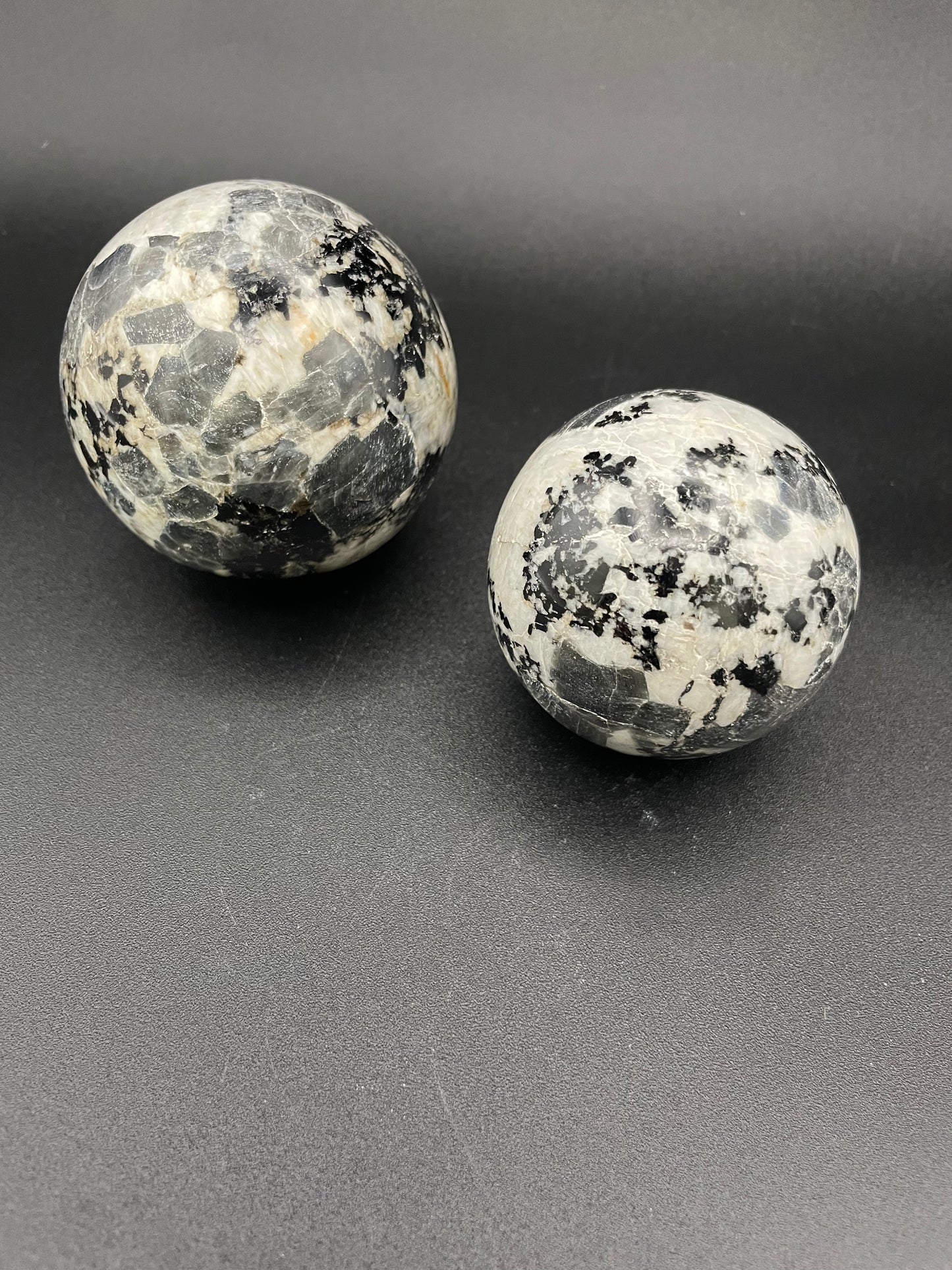 Canadian Sapphire Spheres (1kg Bag)