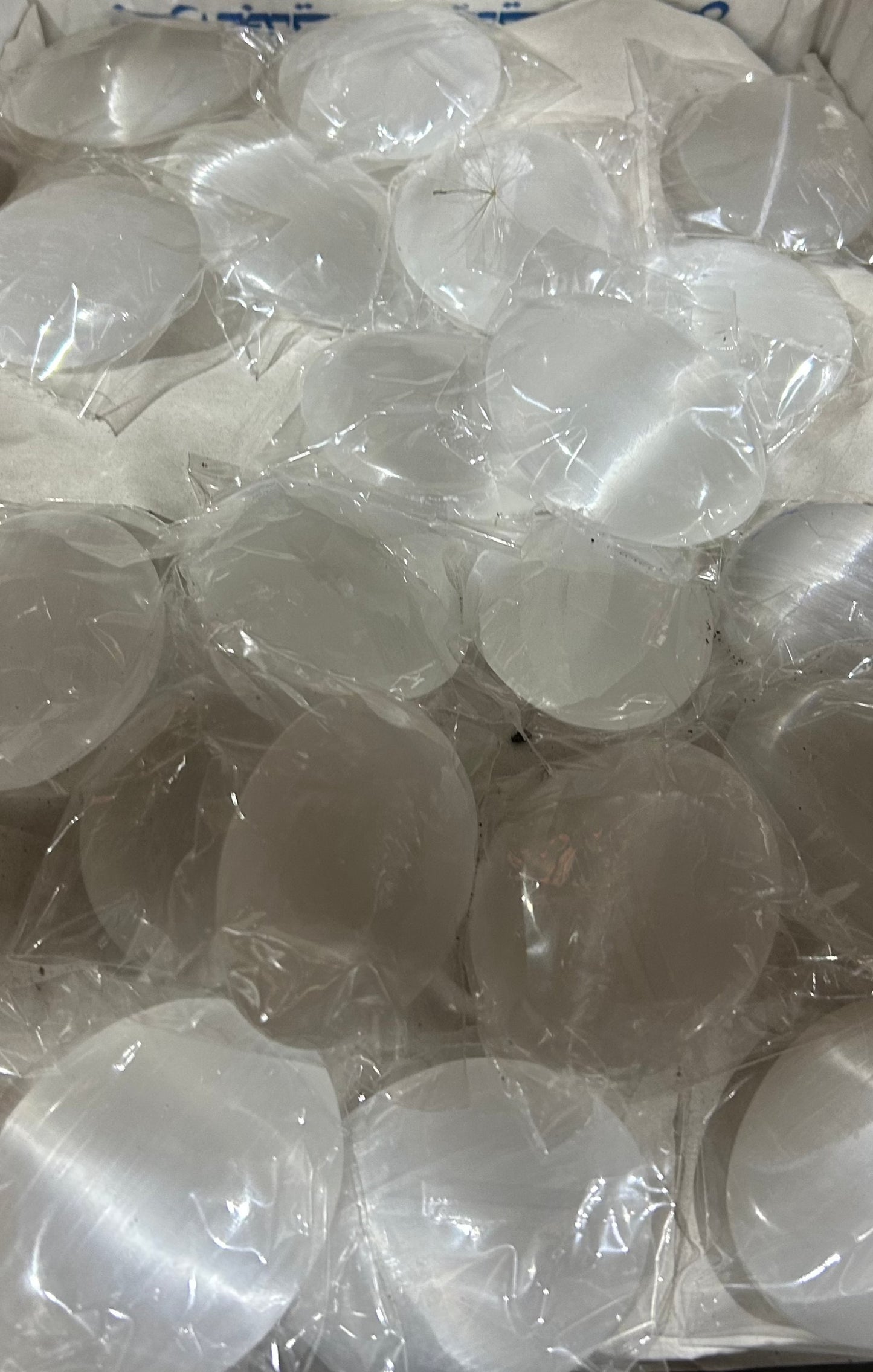 7 cm Selenite Palm Stone "Soap" (20 pcs)