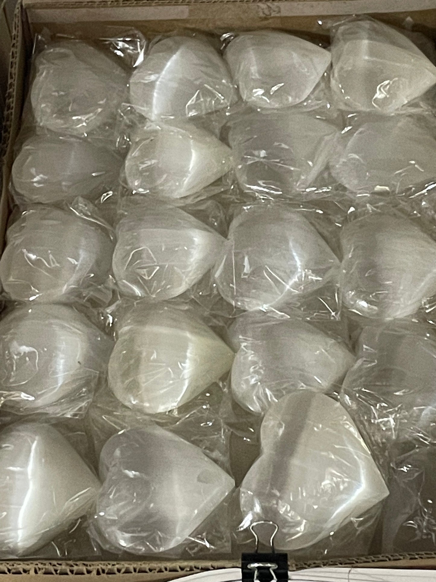7cm Carved Selenite Heart (20 pcs)