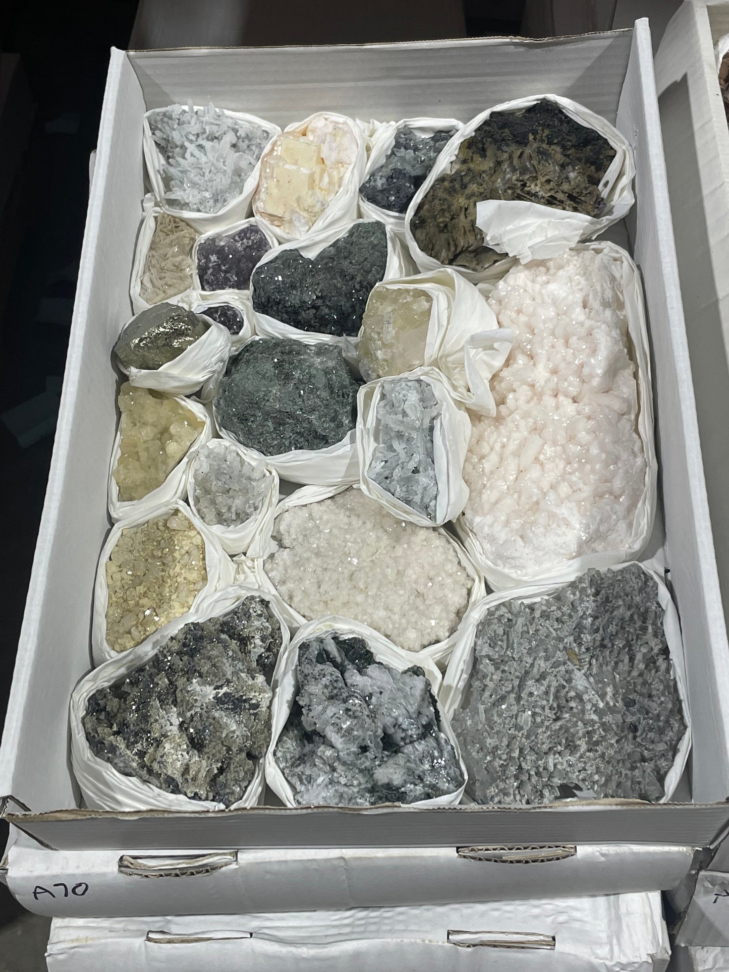 Bulgarian Mixed Mineral (Flat)