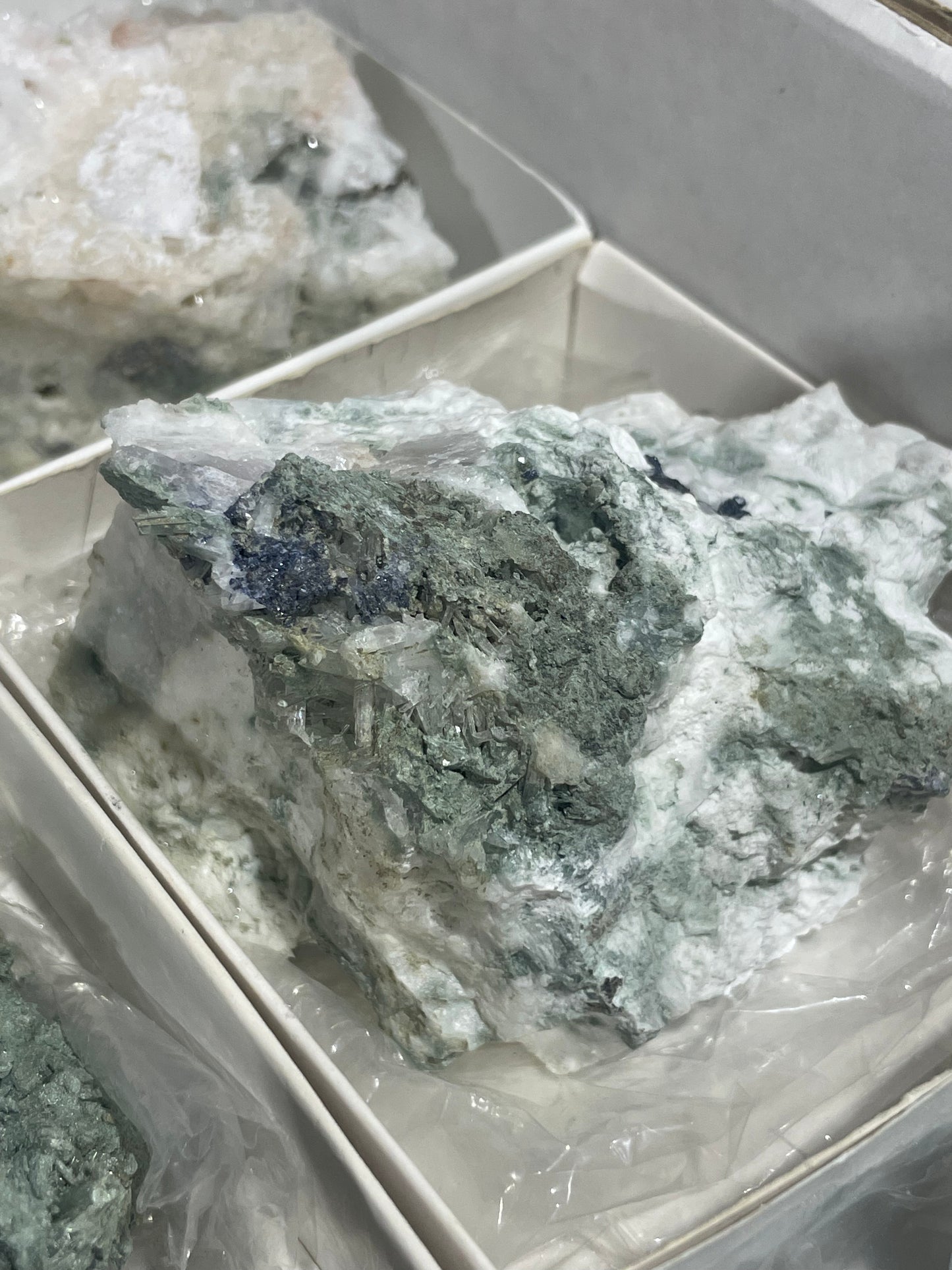 Canadian Natrolite (Flat)