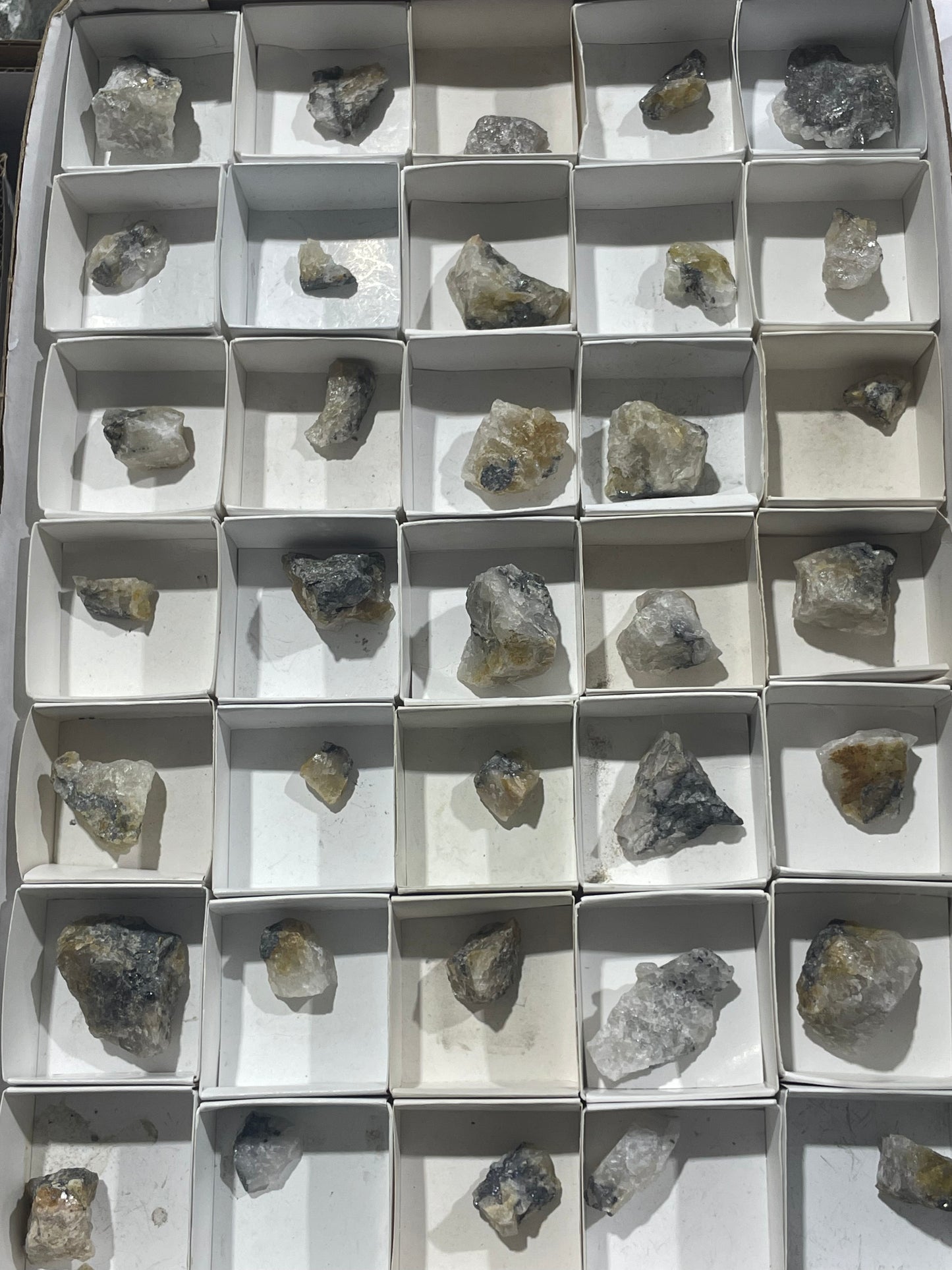 Canadian Bismuthinite (Flat)