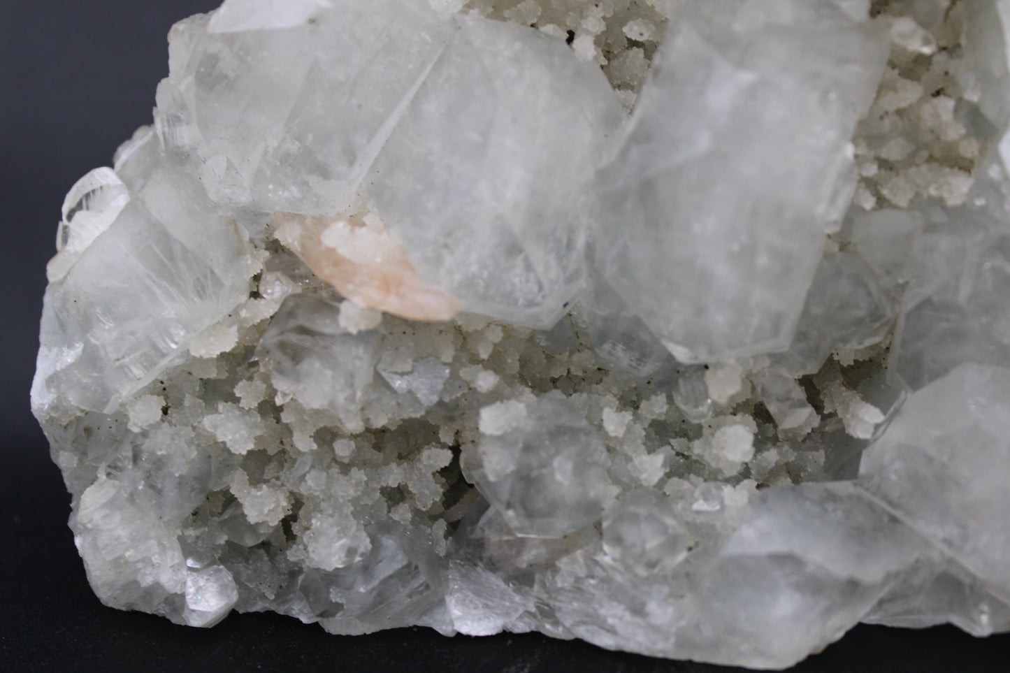 Grade B Zeolite (20Kg Box)