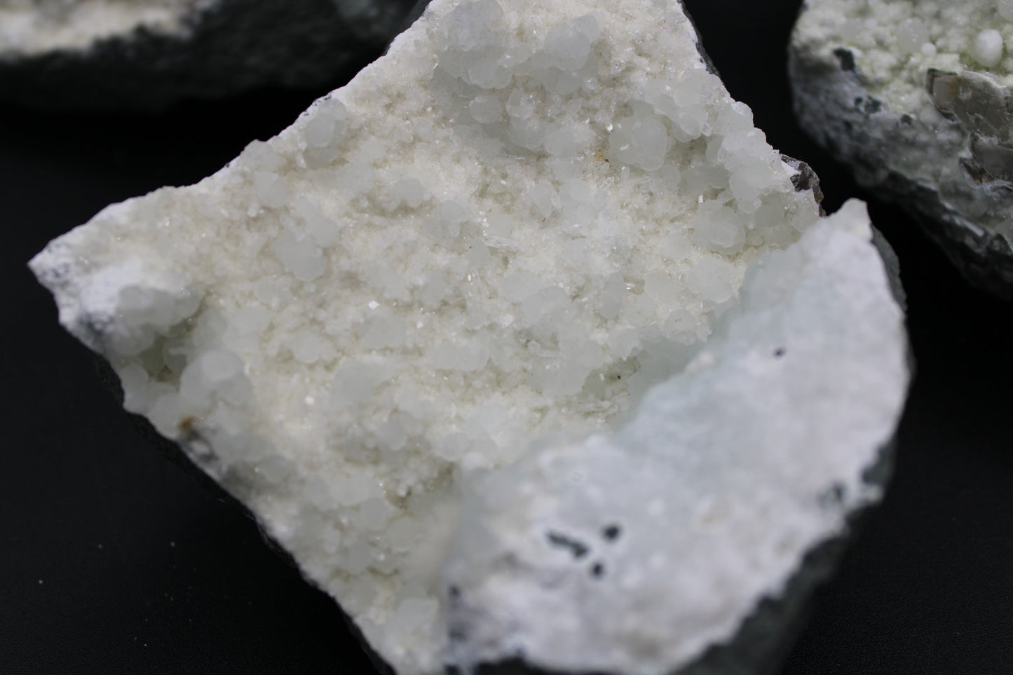 Okenite (20Kg Box)