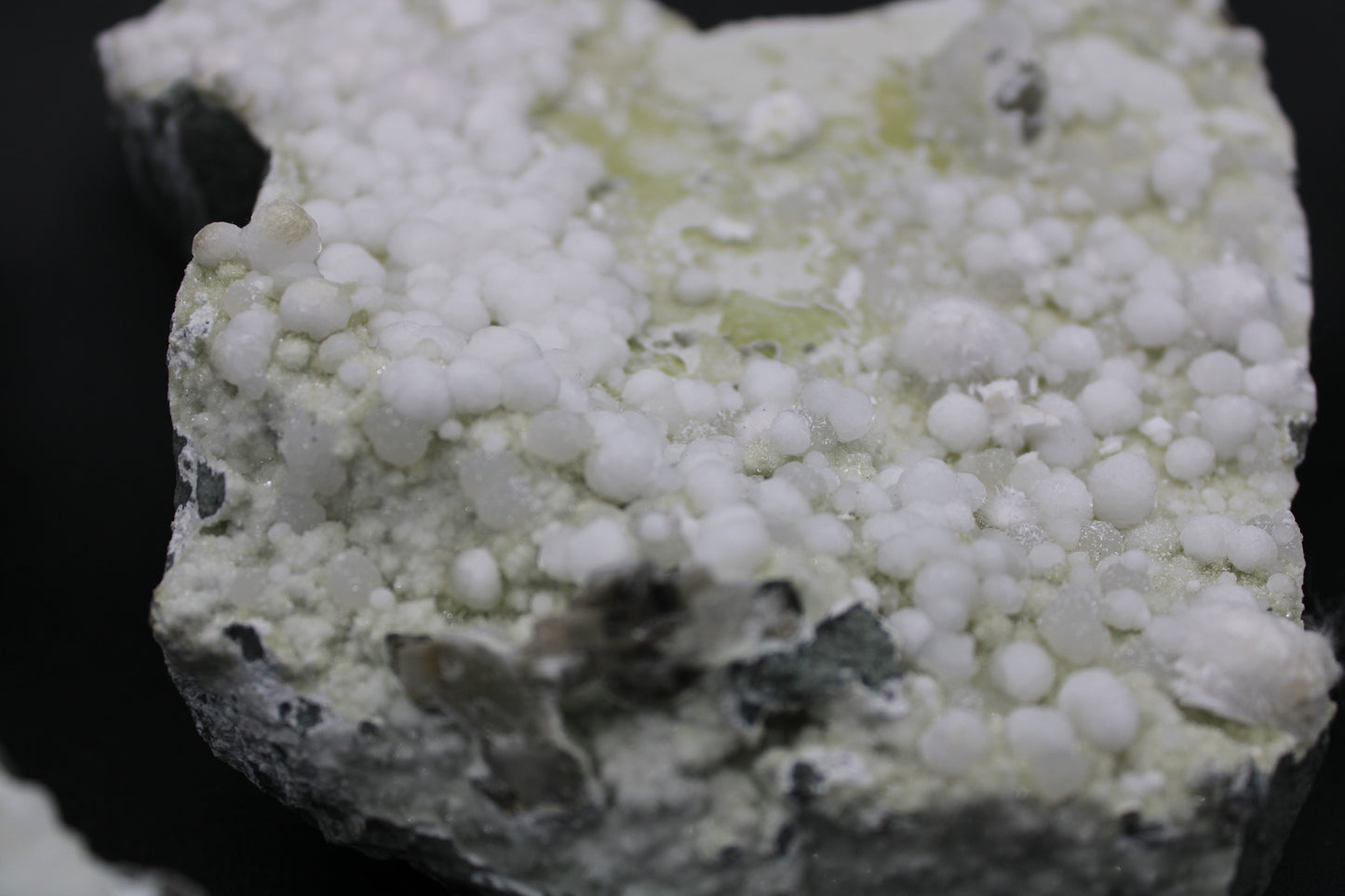Okenite (20Kg Box)