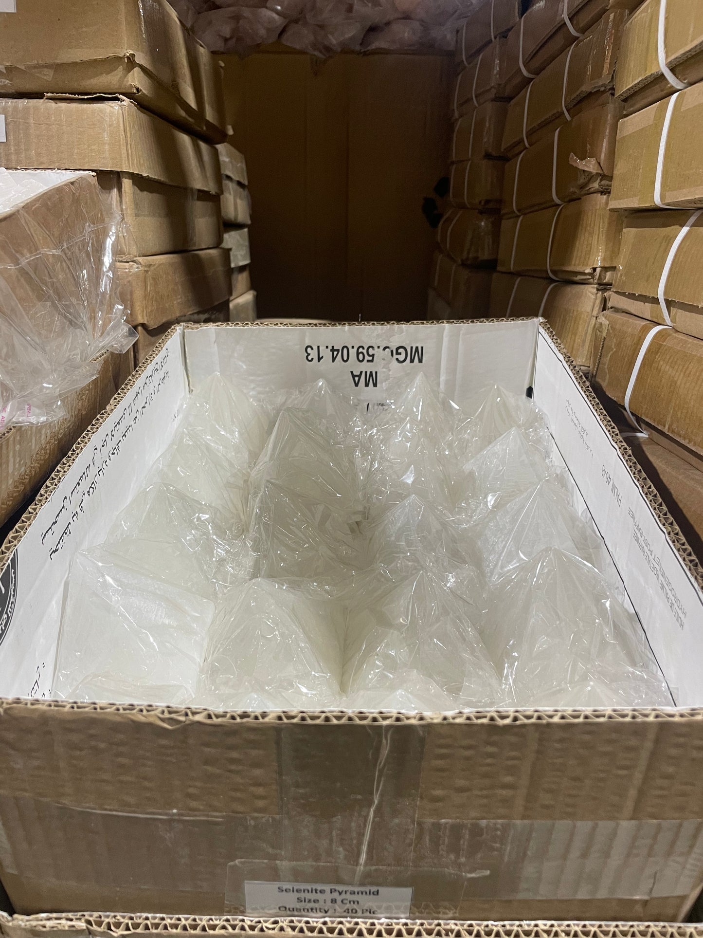 8 cm Selenite Pyramids (20 pcs)