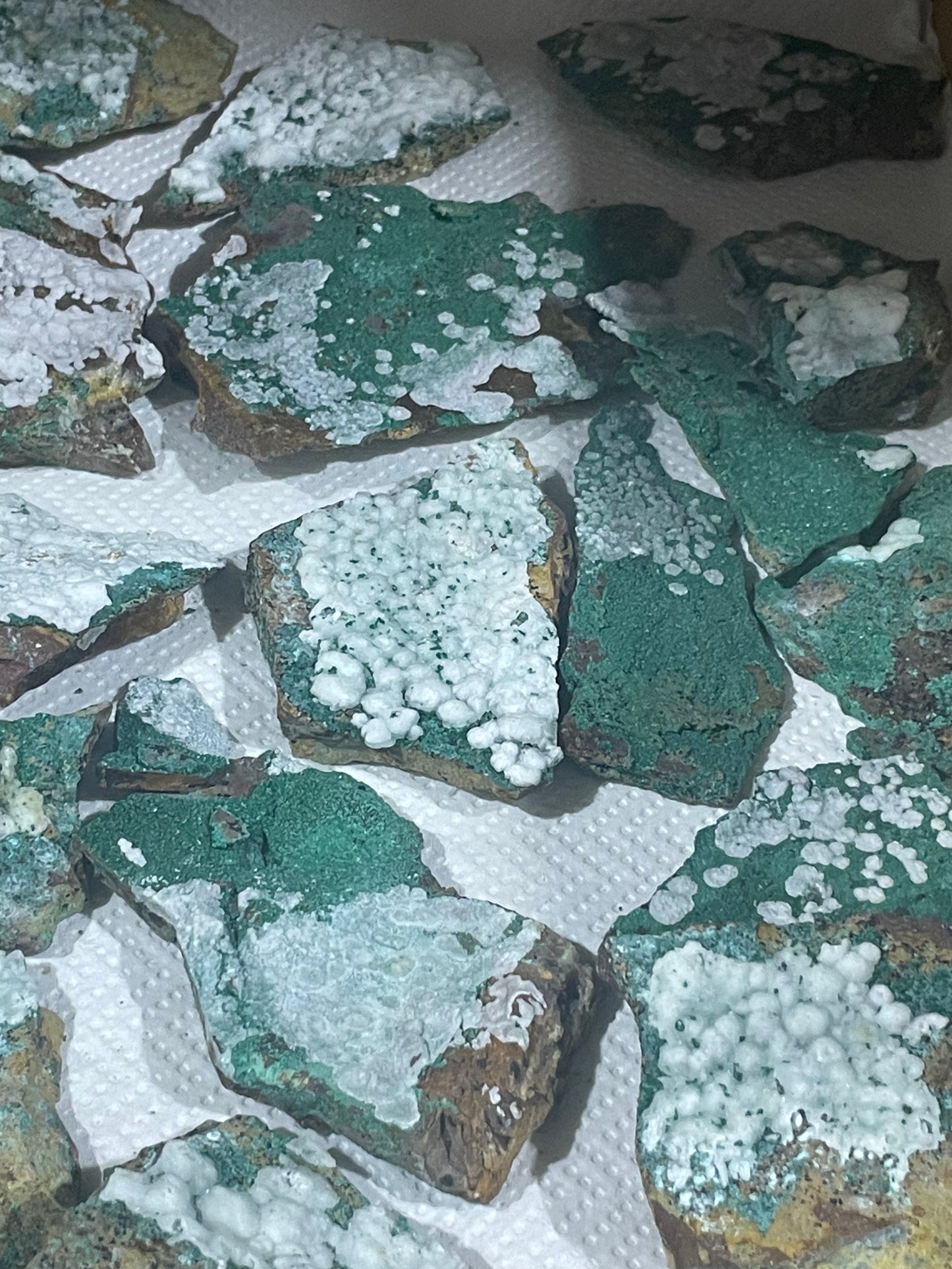 Malachite with Aragonite (Flat)