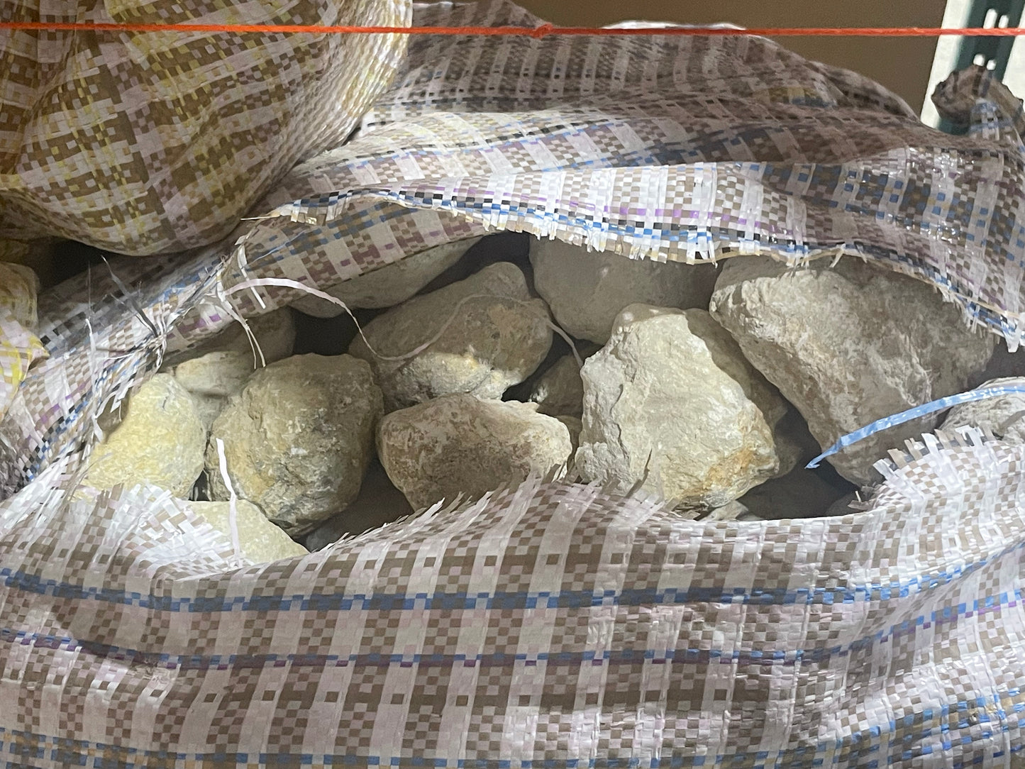 Mixed Size Geodes (30kg Bag)