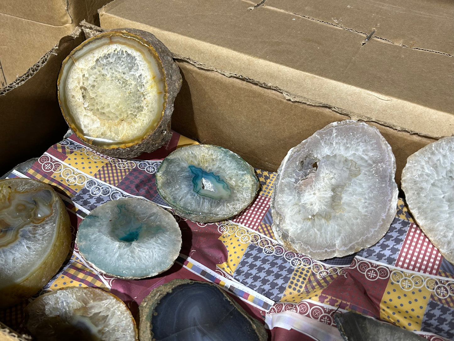 Mixed Agate Slabs (Case)