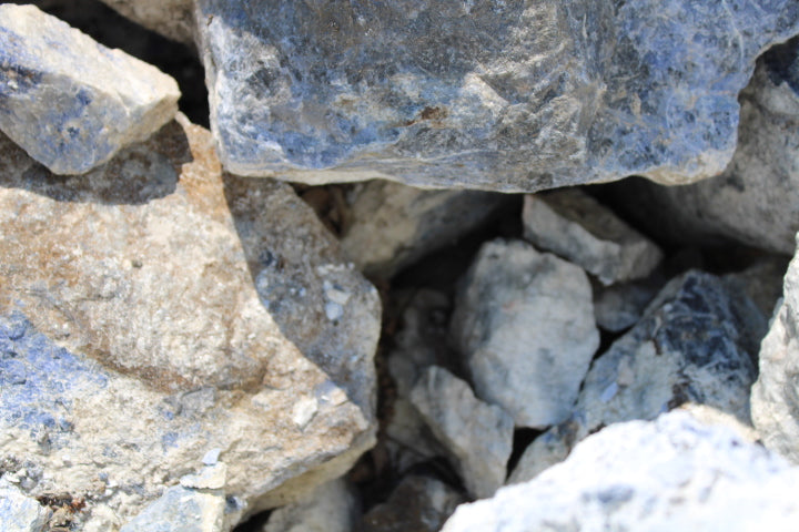 A/B Grade Sodalite (10lb Lot)