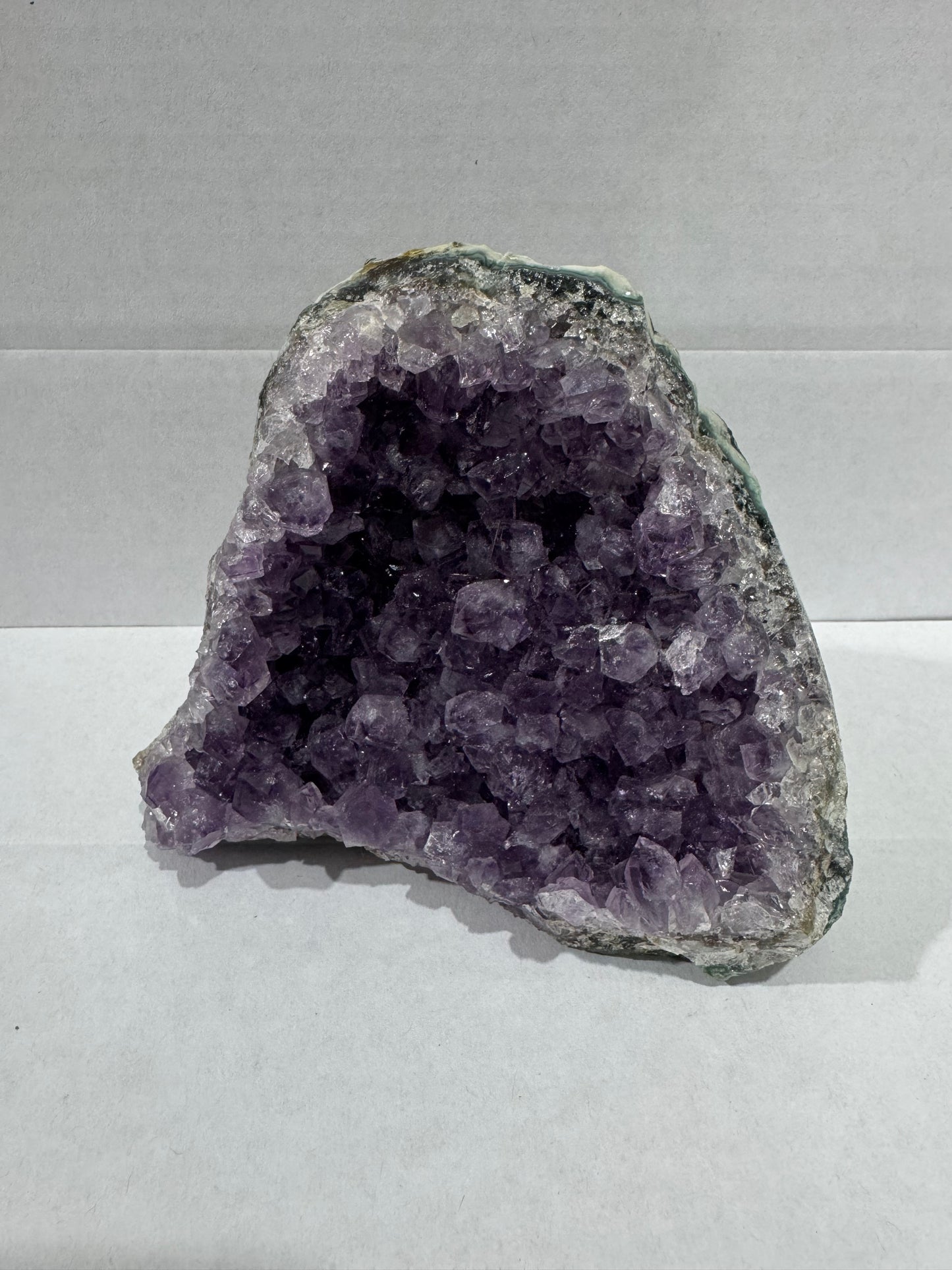 Natural Cut Base Amethyst Lg (6pcs)
