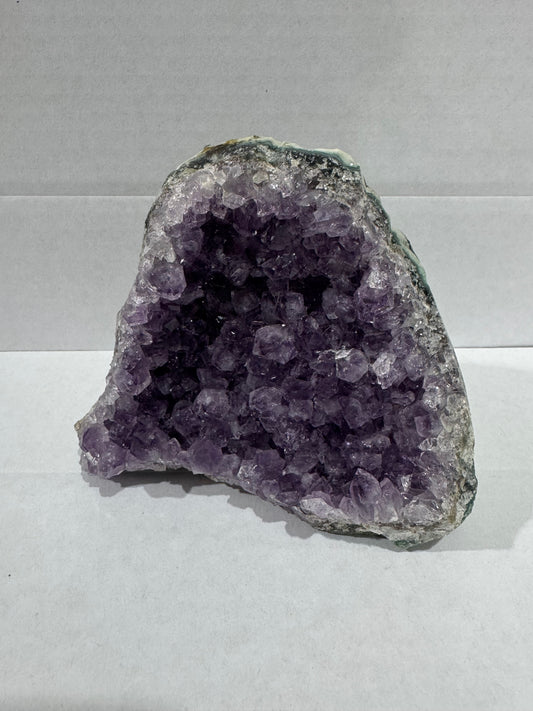 Natural Cut Base Amethyst Lg (6pcs)