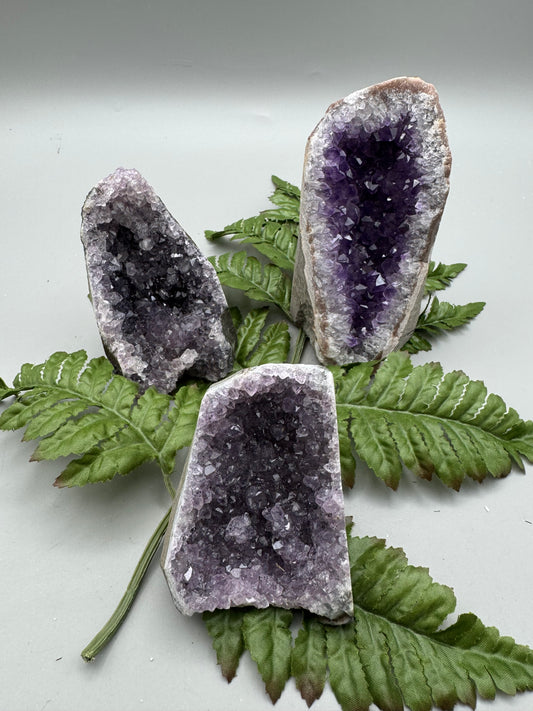 Natural Cut Base Amethyst SM/MED (12pcs)